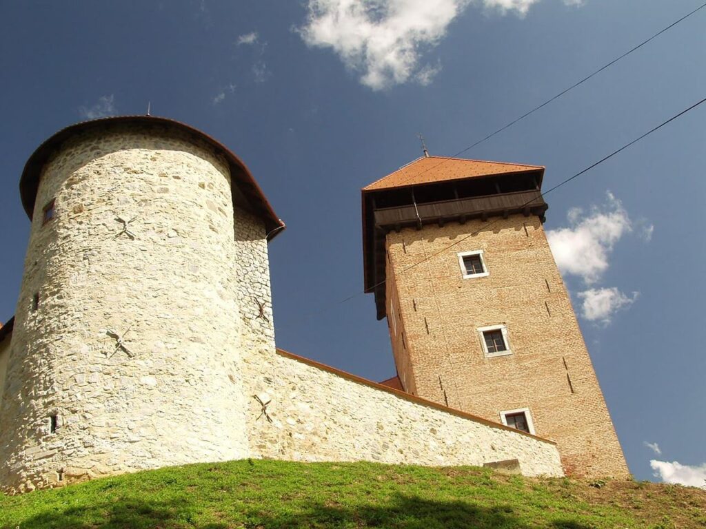 miasto karlovac - zamek dubovac